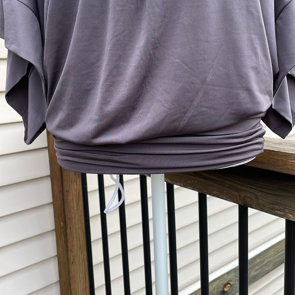 Vintage Blouse by Venus - Picture 3 of 16